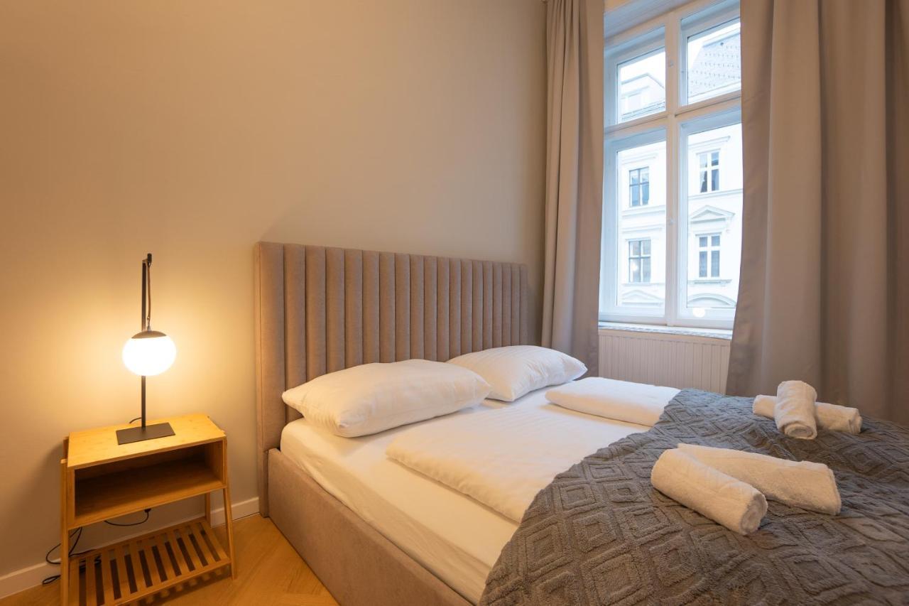 Spacious 110М2 Flat In The City Center Vienna Exterior photo